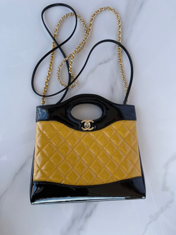 20230710_i1688957685_8344_4_jpg CC MINI 23 SHOPPING BAG IN GLOSSY BLACK MIX MUSTARD YELLOW CALFSKIN