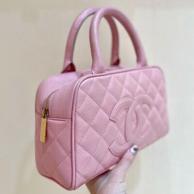 25S CHANEL QUILTED CAVIAR BOWLING BAG 27 IN PINK CALFSKIN
