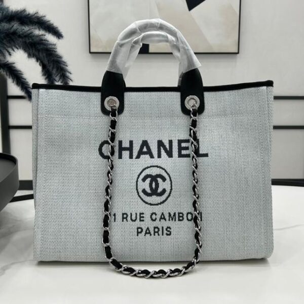 20230722_i1689970607_6983_0_jpg CC DEAUVILLE LARGE 38 TOTE BAG IN LIGHT GREY CANVAS WITH BLACK LOGO