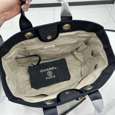 20230722_i1689985110_636_7_jpg CC DEAUVILLE LARGE 38 TOTE BAG IN DARK NAVY CANVAS WITH WHITE LOGO EMBROIDERED