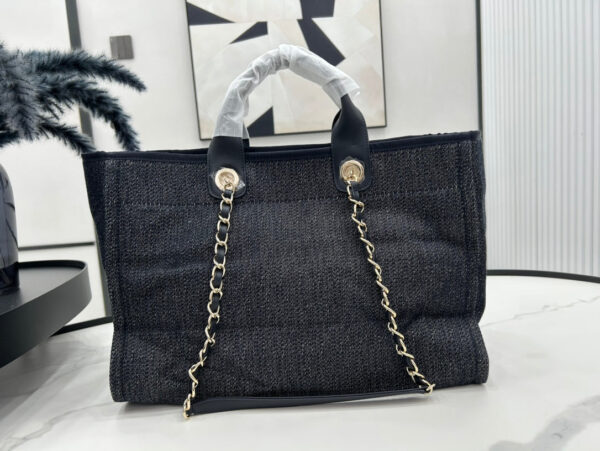 20230722_i1689985110_823_4_jpg CC DEAUVILLE LARGE 38 TOTE BAG IN DARK NAVY CANVAS WITH WHITE LOGO EMBROIDERED