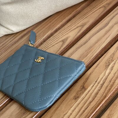 20230722_i1690016475_979_3_jpg CC CLASSIC SMALL 15 ZIPPED POUCH IN TEAL GREEN GRAINED CALFSKIN