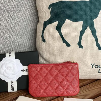 20230722_i1690016611_1299_1_jpg CC CLASSIC SMALL 15 ZIPPED POUCH IN CRIMSON RED GRAINED CALFSKIN