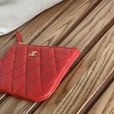20230722_i1690016611_2115_3_jpg CC CLASSIC SMALL 15 ZIPPED POUCH IN CRIMSON RED GRAINED CALFSKIN