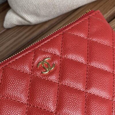 20230722_i1690016611_4172_5_jpg CC CLASSIC SMALL 15 ZIPPED POUCH IN CRIMSON RED GRAINED CALFSKIN