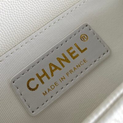 20230812_i1691821297_9679_7_jpg CC MEDIUM 25 BOY BAG IN WHITE LAMBSKIN GOLD HARDWARE