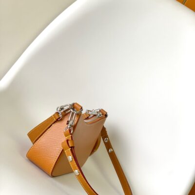 MARELLINI 19 BROWN EPI GRAINED LEATHER