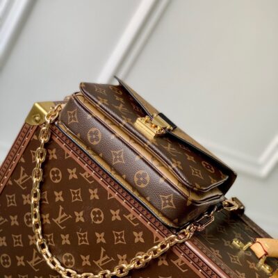 20230825_i1692931188_3884_3_jpg POCHETTE MÉTIS EAST WEST 21.5 IN BROWN MONOGRAM COATED CANVAS AND CALFSKIN
