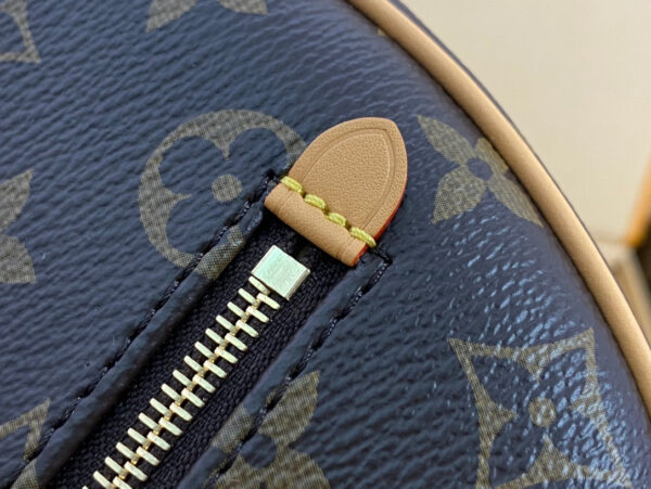 20230916_i1694839520_6516_8_jpg_4a226c81-b74f-4f02-b449-845aed9f176d LOOP 23 IN BROWN MONOGRAM CANVAS AND LEATHER TRIM