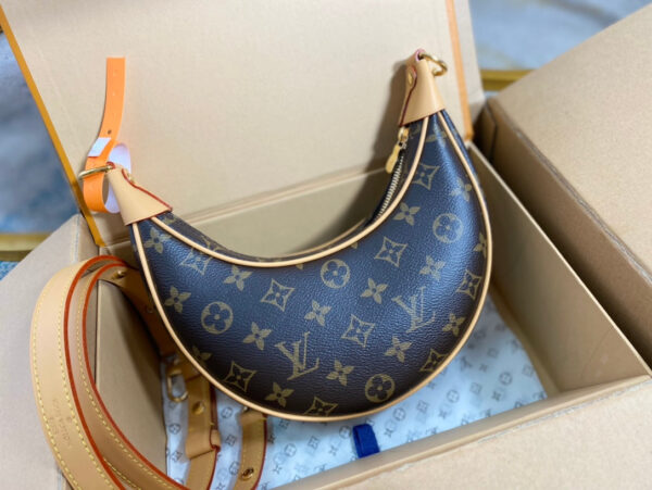 20230916_i1694839520_8284_3_jpg_91425a15-807c-4cfa-93ef-948189ab4159 LOOP 23 IN BROWN MONOGRAM CANVAS AND LEATHER TRIM