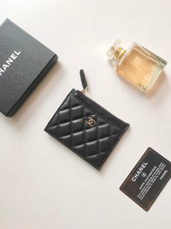 CC ZIPPED CARD HOLDER 11.5 BLACK CALFSKIN