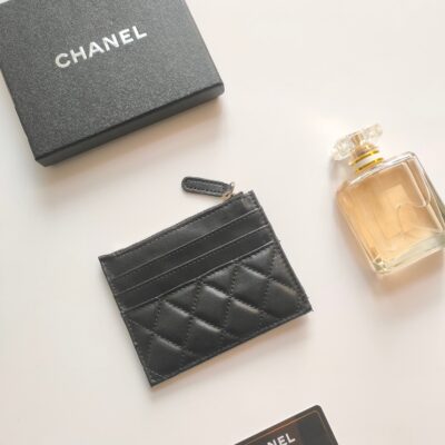CC ZIPPED CARD HOLDER 11.5 BLACK CALFSKIN