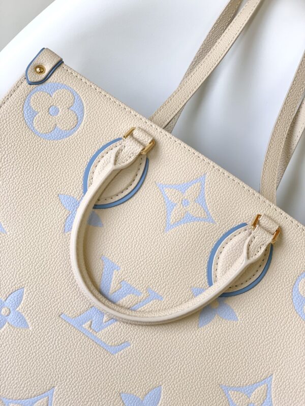 20231126_i1700978490_6647_6_jpg_6162c9fa-b147-4abd-8673-1b8c9c101298 ONTHEGO MM 35CM CREAM BLUE