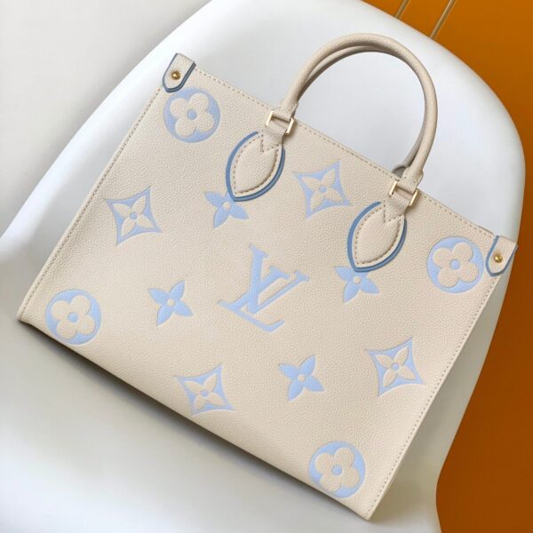 20231126_i1700978490_7777_2_jpg_ee49c641-52be-4f71-b9ac-b871cf4f7dfa ONTHEGO MM 35CM CREAM BLUE