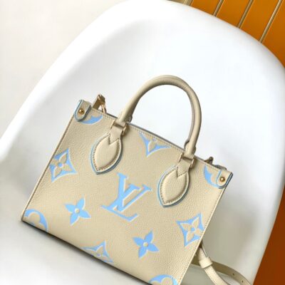 20231214_i1702536884_1665_0_jpg_a5fefecc-36f2-4715-832f-611650998770 ONTHEGO PM 25CM CREAM BLUE