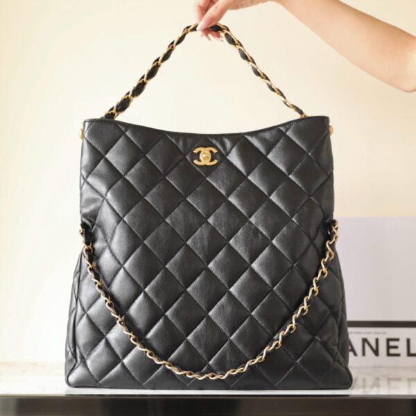 20240501_i1714535402_2855_2_jpg_15a7b0ec-bf59-4510-a69f-507701cf06dc CHANEL 25S TOTE 36 CM IN BLACK LAMBSKIN WITH GOLD HARDWARE