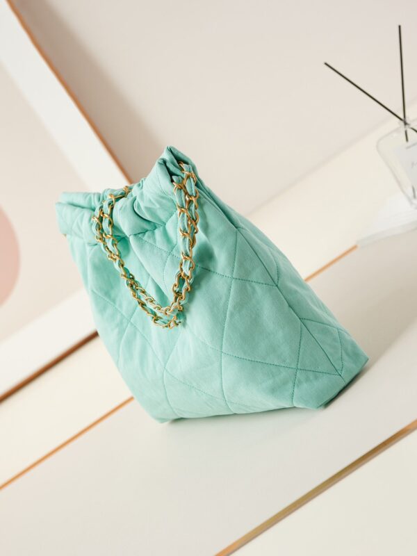 CC CLASSIC MEDIUM 37 BAG IN TF BLUE CANVAS