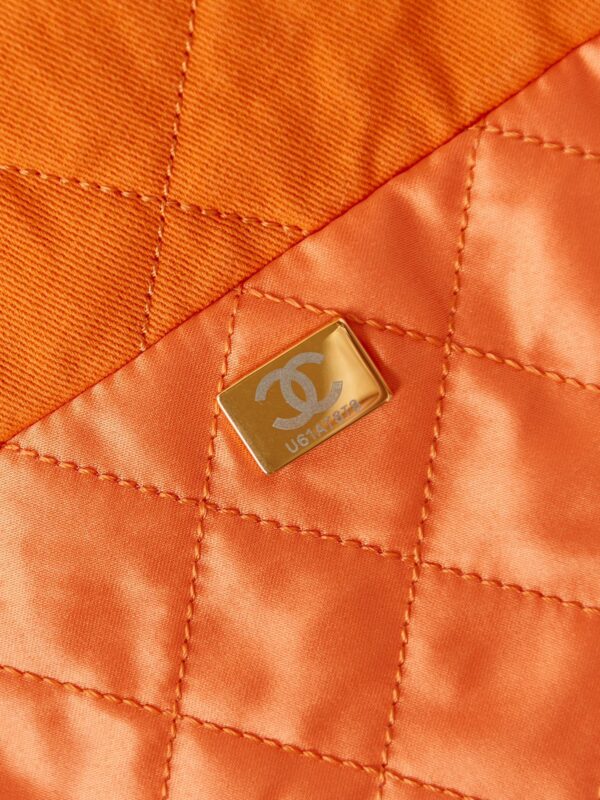 20240525_i1716612987_660_8_jpg CC CLASSIC MEDIUM 37 BAG IN SAFETY ORANGE CANVAS