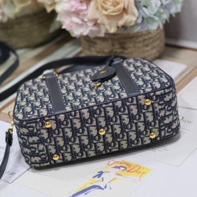 20240607_i1717746222_7166_8_jpg MEDIUM 31 D-VIBE BOWLING BAG IN BLUE MONOGRAM OBLIQUE JACQUARD