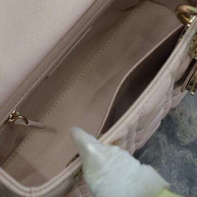MEDIUM LADY BAG 20 IN BABY PINK QUILTED MACROCANNAGE CALFSKIN SWAMP YELLOW STRAP