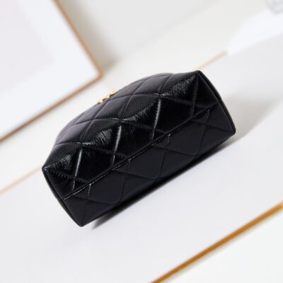 20240917_i1726552708_2042_5_jpg_ae44cf20-7234-4115-8568-2b4821714f9e HOBO BAG 18 IN BLACK SOFT LAMBSKIN GOLD CHAIN