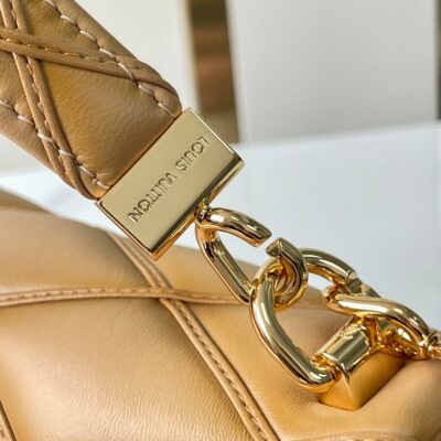GO-14 PM 20 IN LIGHT FAWN QUILTED LAMBSKIN GOLD HARDWARE