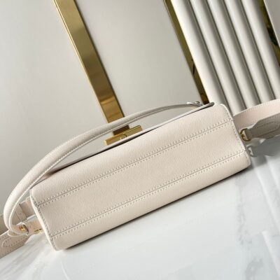 SOFT TWIST 27 IN WHITE CALFSKIN GOLD LOGO