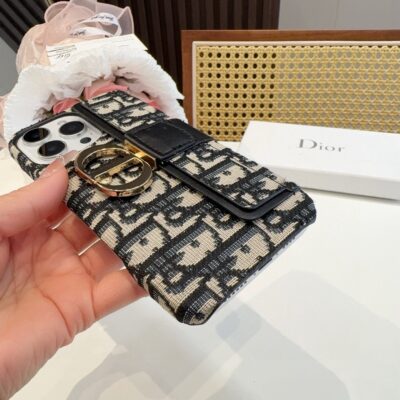 2796aa091ab4b82aa5239c8fe2aa793f3b51b20a79817261909bff594861409d Dior Montaigne 30 Monogram Card Holder Phone Case