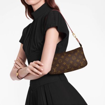 حقيبة لويس فويتون M40712 Pochette Accessoires
