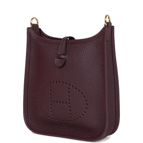 27f4e874265e5201ce1c252d20ffd900 Hermès Evelyne TPM Cassis Clemence Gold Hardware