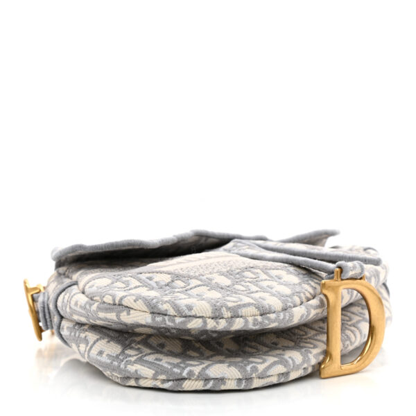 28121481a74a8b40759e3d81cba79979 CHRISTIAN DIOR Oblique Embroidered Saddle Bag Gray