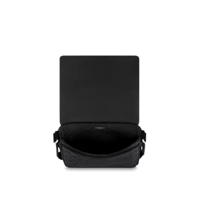 2f0b6f2a1dc34a1fac9ef932ba19af44 Louis Vuitton District PM N42711