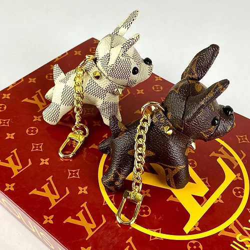 路易威登 Dog Charm Keychain Add WhatsApp claim your freebies 包