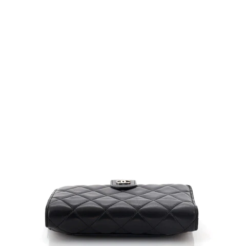 CHANEL CC French gesteppt Geldbörse aus Lammleder