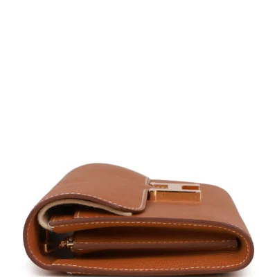 Hermès Constance Go Epsom Geldbörse in Gold mit goldfarbenen Metallbeschlägen