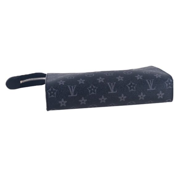 373d70f4028d2b7a5fd24e9f1de51667 Louis Vuitton Monogram Clutches Black