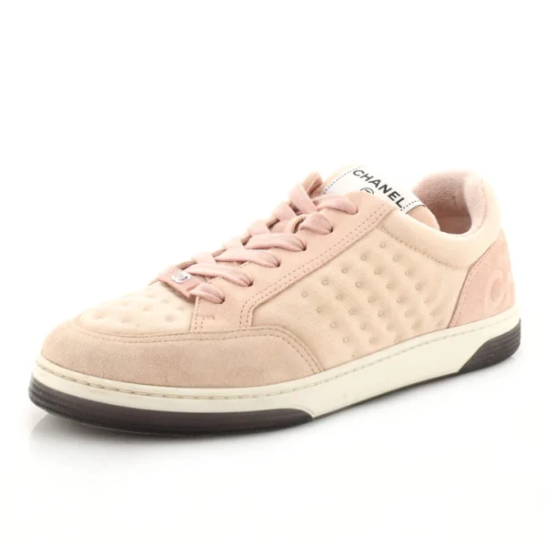 37dcab67dbb3f12027f1794faff86230 香奈儿 徽标 Low-Top Studded 麂皮 女士鞋