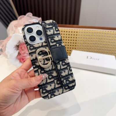 398d9f78f328ec2c6b52def0264f892530e7e7eb39eca0c0e34dd1bdf02ce6dd Dior Montaigne 30 Monogram Card Holder Phone Case