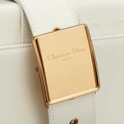 30 MONTAIGNE BOX BAG Latte Box Calfskin