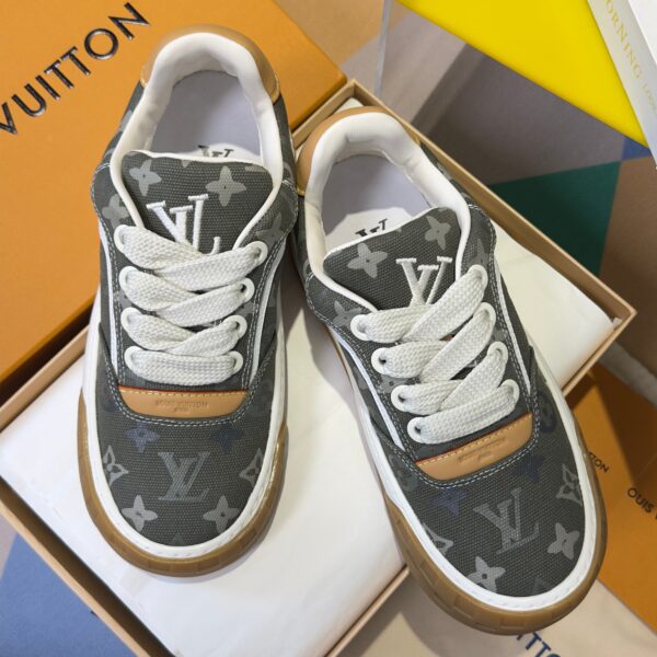 4_HDSavePhotos_2f29cdff-68df-4c9f-8647-d13efecb8551 LV Tilted Sneaker 1AJCWC