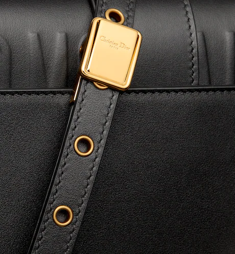 30 MONTAIGNE EAST-WEST BAG WITH CHAIN Black Calfskin