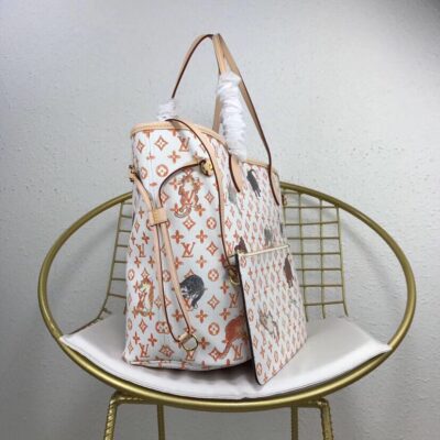 4dfd3e9e1e2c7e886e7576bcebe8b205 Louis Vuitton Neverfull MM Bag Grace Coddington M44459