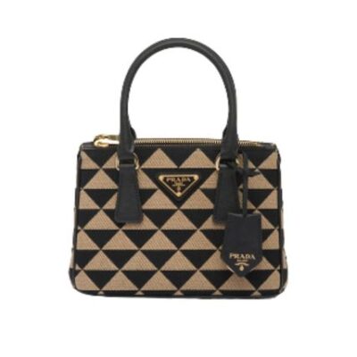 برادا شعار Handbags