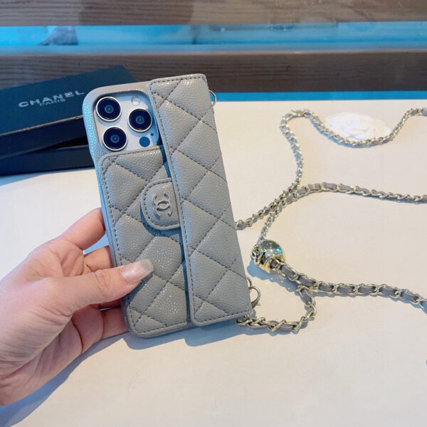 510d5d5ceceb4a24cb134998c319ebd29a7e773b33df2a2144723cd3c9e4dc19 Chanel Style Quilted Leather Flip Card Holder Phone Case With Gold Chain Crossbody Strap