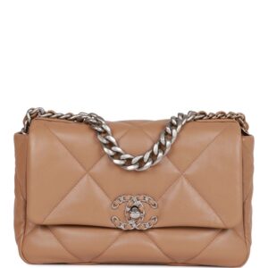 sac à rabat CHANEL format moyen 19 beige cuir de veau Mixed finitions métalliques