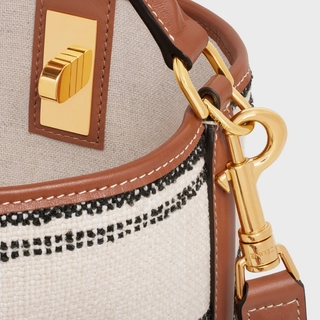 5c7c91dd9b2619870abf386f00428295 TEEN BUCKET 16 IN STRIPED TEXTILE WITH CELINE JACQUARD WHITE / BLACK