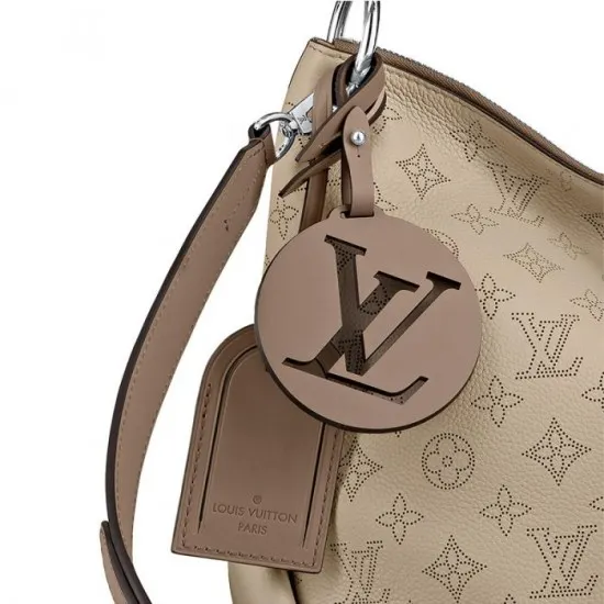 Louis Vuitton Beaubourg Hobo MM