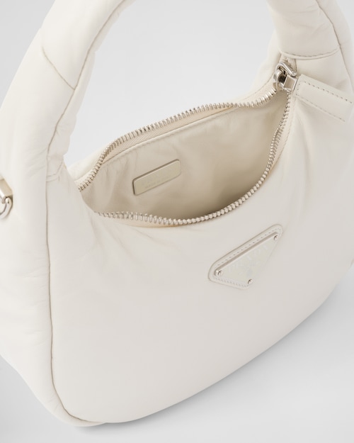 حقيبة صغيرة Prada Soft مبطنة جلد نابا أبيض