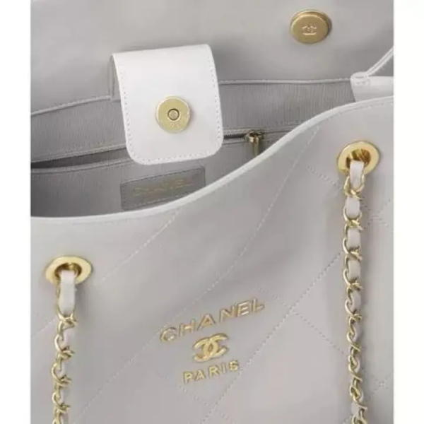 CHANEL | Small Shopping Bag White