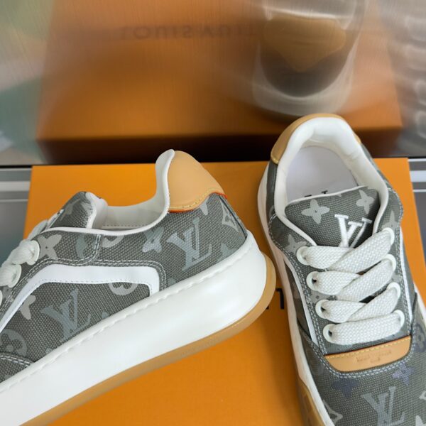6_HDSavePhotos_50b5d3d8-46af-4768-ab02-5cb05bbb7d9c LV Tilted Sneaker 1AJCWC